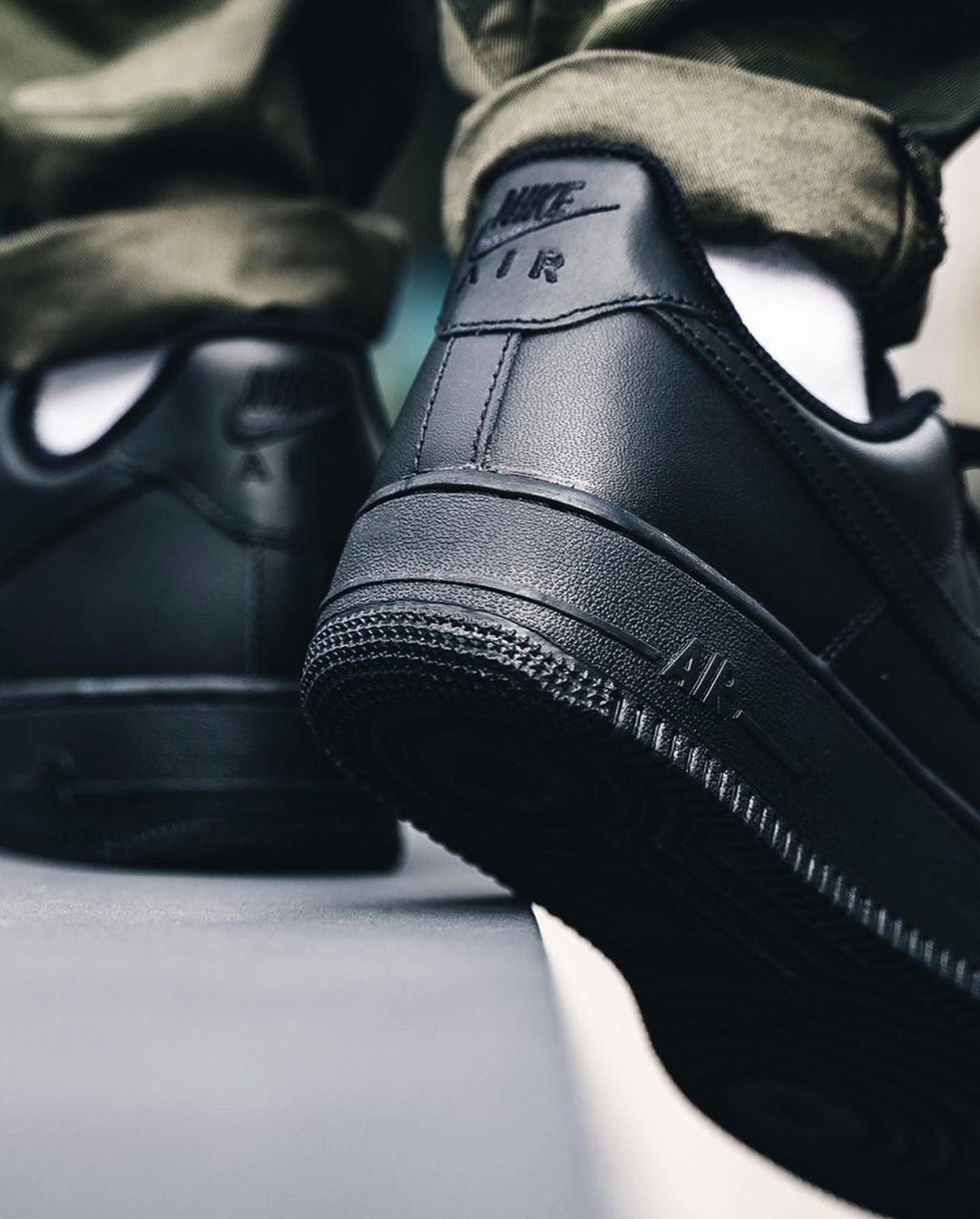 Nike Air Force 1 Negras