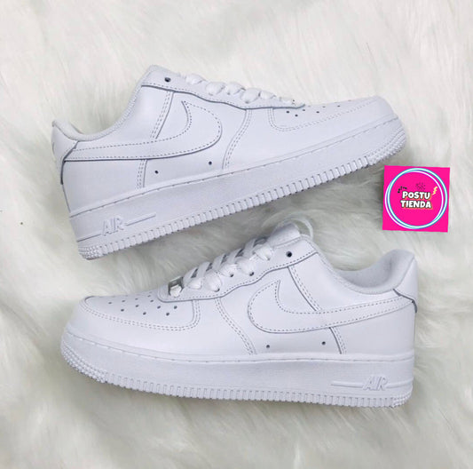 Nike Air Force 1 blancas