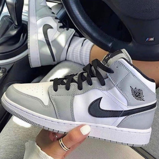 Nike Air Jordan 1 Mid Light Ash - Postu Tienda