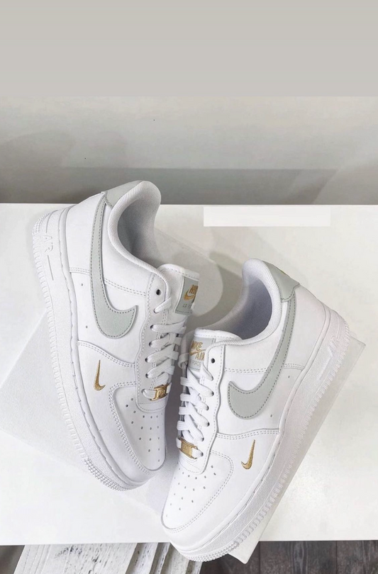 Nike Airfroce 1 grey logo - Postu Tienda